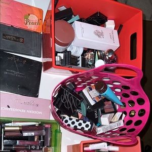 Amazing Makeup lot !!! 90% new and everything you can think of